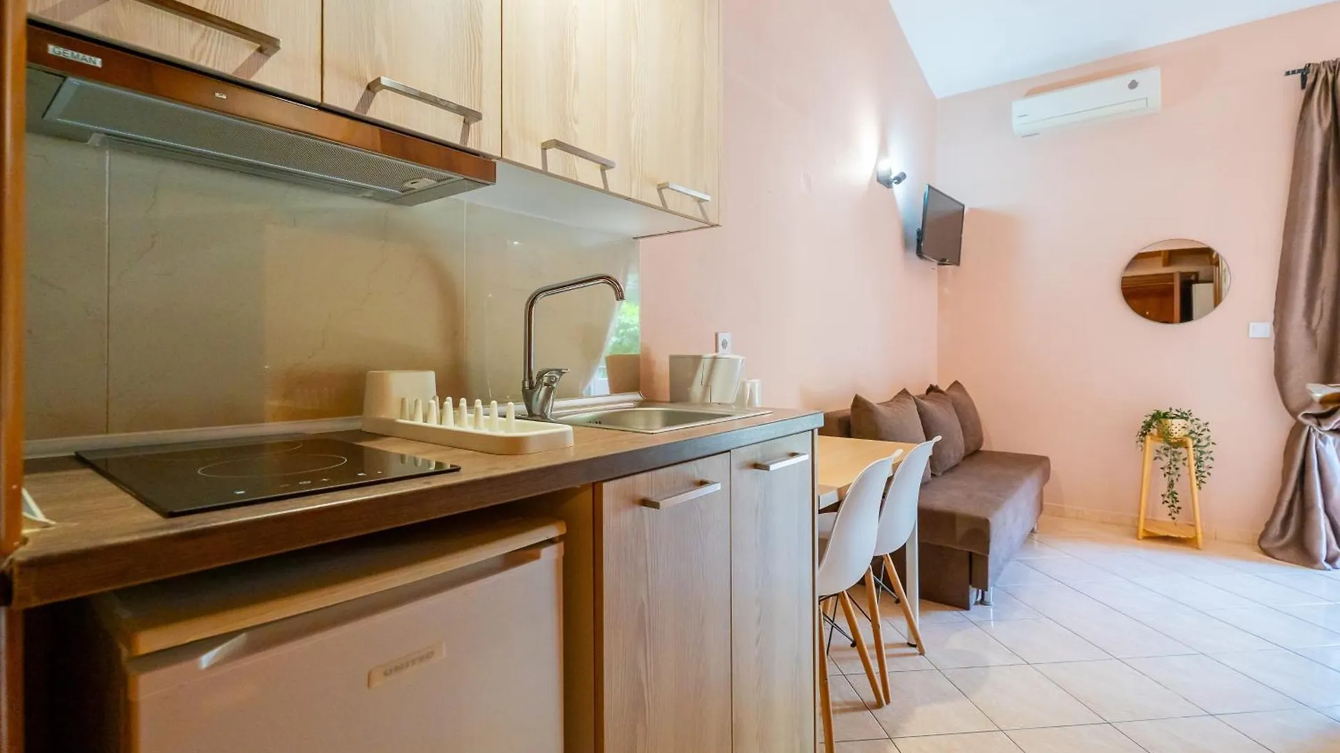 Studios Diogenis Porto Koufo 0*,