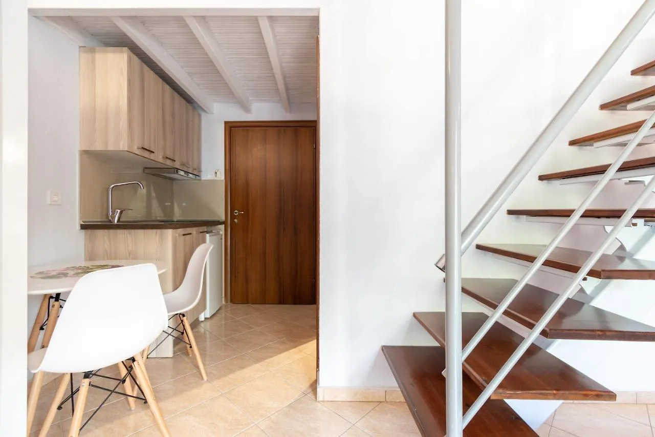 Studios Diogenis Porto Koufo Apartment